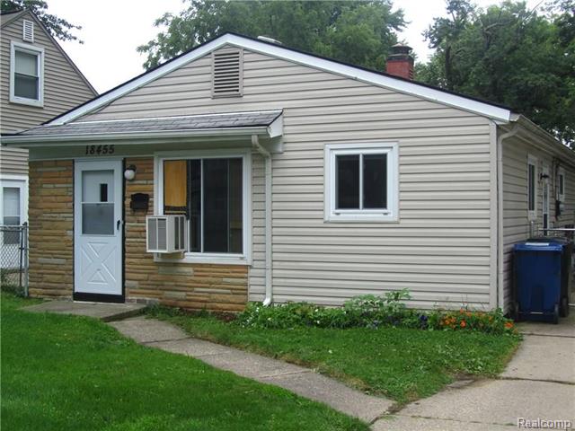 front view picture of 18455 Centralia, Redford, MI. 48240