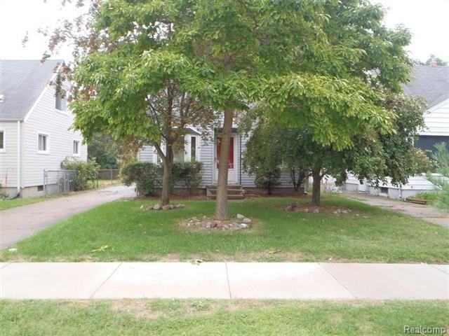 front view picture of 18474 Glenmore, Redford, MI. 48240