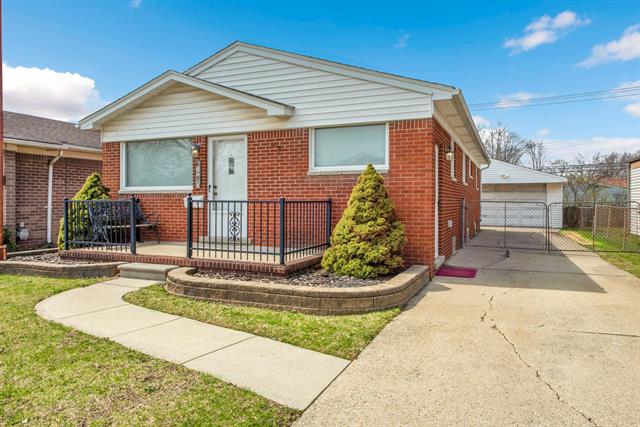 front view picture of 17725 Beech Daly, Redford, MI. 48240