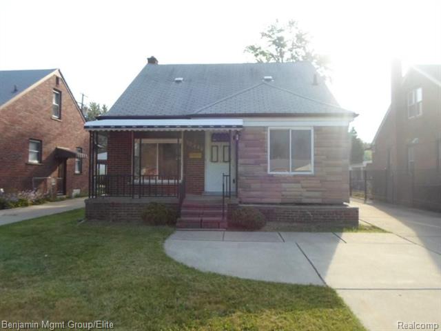 front view picture of 17444 Beech Daly, Redford, MI. 48240