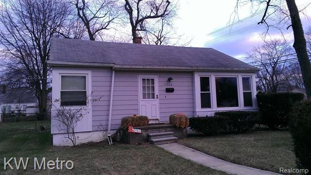 front view picture of 17302 Kinloch, Redford, MI. 48240