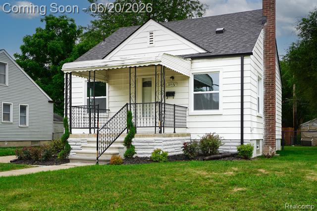 front view picture of 19551 Five Points, Redford, MI. 48240