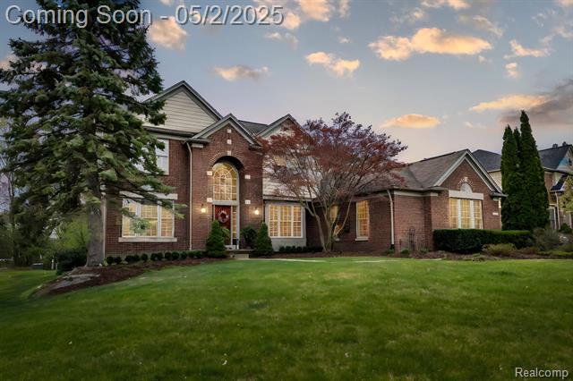front view picture of 44421 White Pine Cir E, Northville, MI. 48168