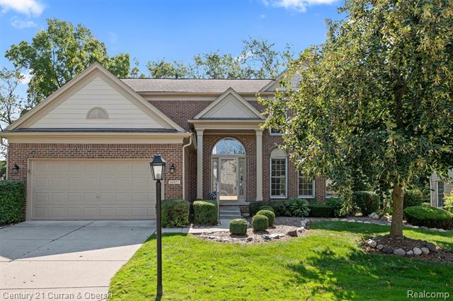 front view picture of 16077 Homestead Cir, Northville, MI. 48168