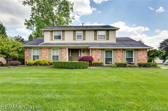 front view picture of 42986 Steepleview St, Northville, MI. 48168
