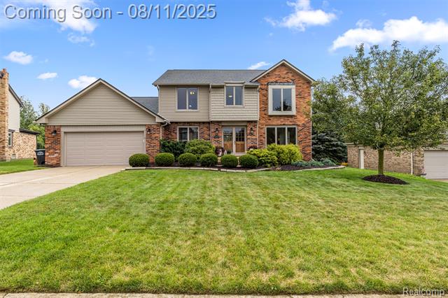 front view picture of 41725 Ponmeadow Ct, Northville, MI. 48168