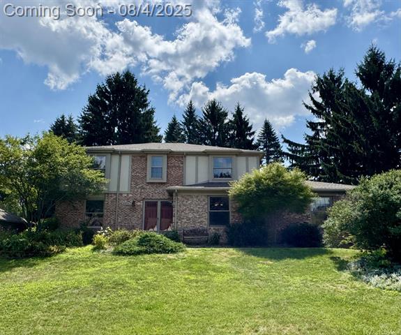 front view picture of 41973 Waterwheel Rd, Northville, MI. 48168