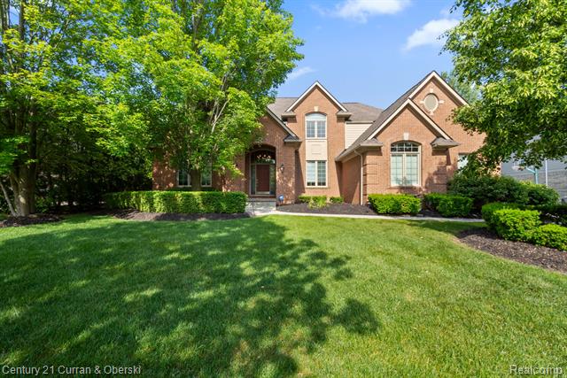 front view picture of 44251 Deep Hollow Cir, Northville, MI. 48168