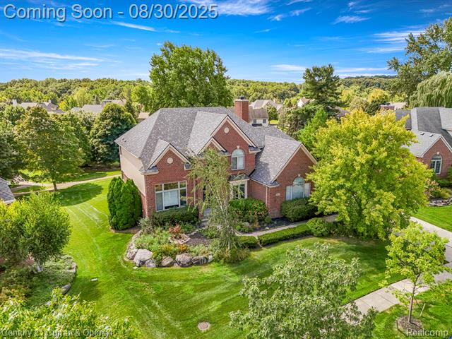 front view picture of 44067 Greenview Ln, Northville, MI. 48168