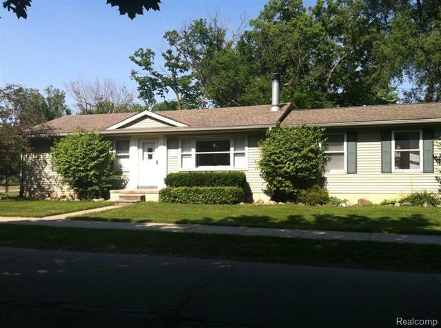 front view picture of 443 River, Northville, MI. 48167