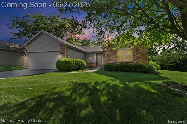 front view picture of 19381 Cardene Way, Northville, MI. 48167