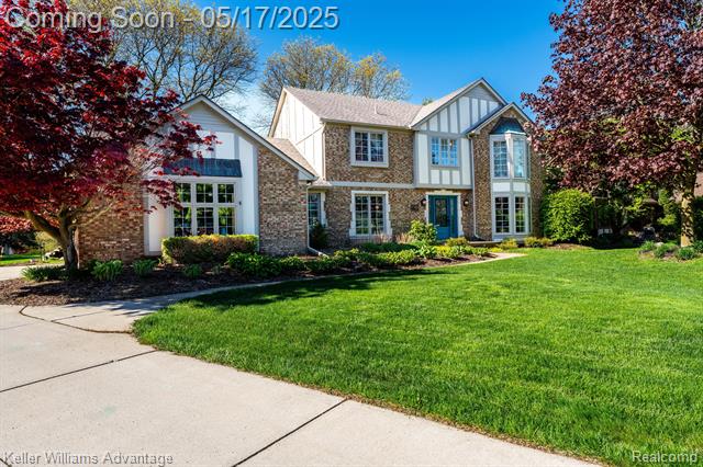 front view picture of 46603 Greenridge Dr, Northville, MI. 48167