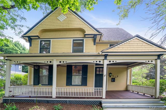 front view picture of 549 W Dunlap, Northville, MI. 48167