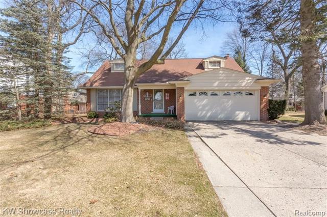 front view picture of 15958 Shadyside, Livonia, MI. 48154