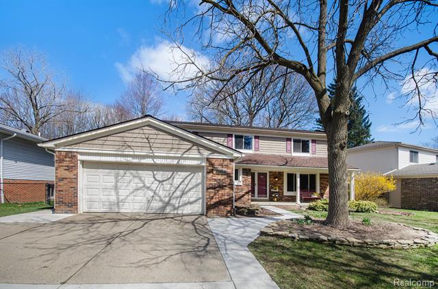 front view picture of 46158 Bartlett, Canton, MI. 48187
