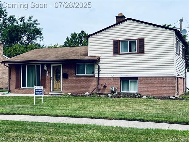 front view picture of 33030 Cowan, Westland, MI. 48185