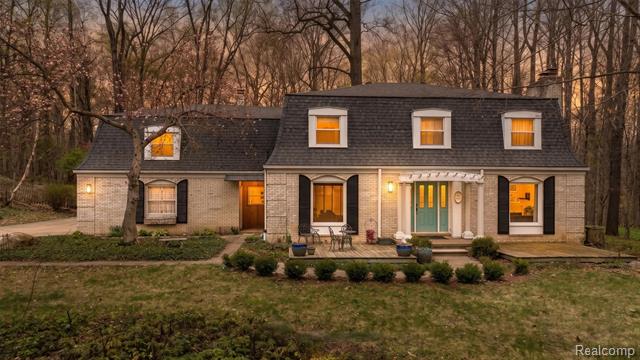 front view picture of 7920 Thornwood, Canton, MI. 48187