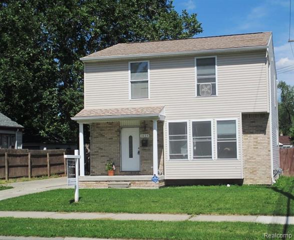 front view picture of 1834 Almont St, Ferndale, MI. 48220