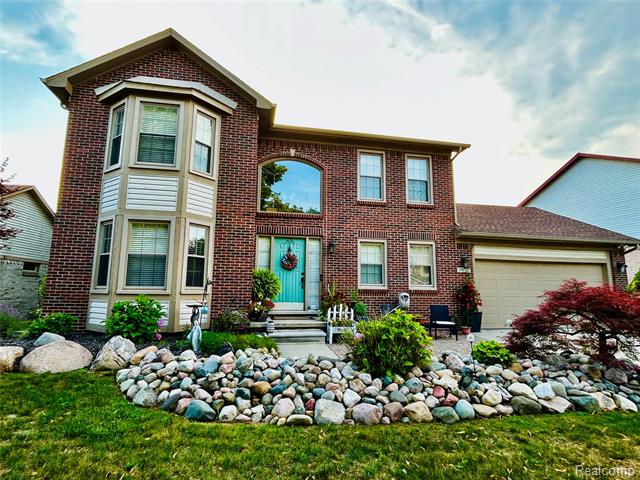 front view picture of 7575 Cherrywood, Westland, MI. 48185