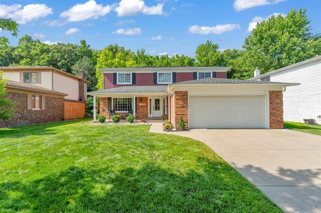 front view picture of 42966 Arlington, Canton, MI. 48187