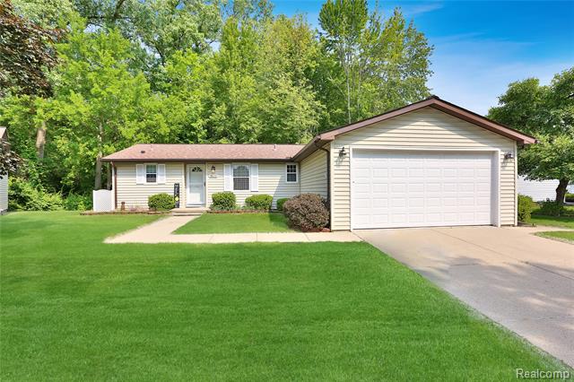 front view picture of 38608 Sycamore, Westland, MI. 48185