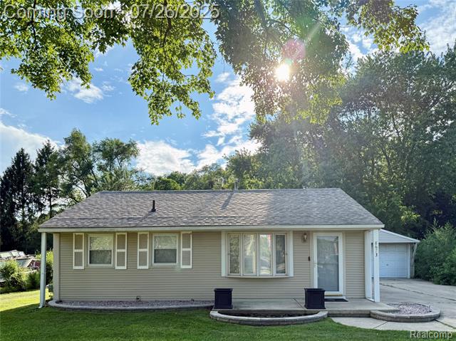 front view picture of 8673 N Hix, Westland, MI. 48185