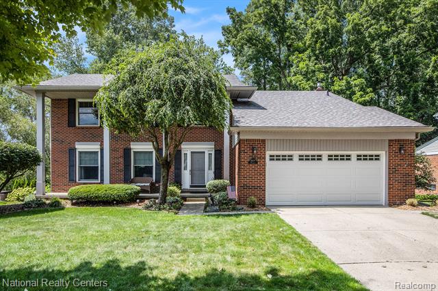 front view picture of 8979 Woodberry, Plymouth, MI. 48170