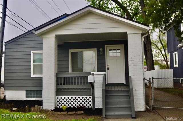 front view picture of 23027 Powell Ave, Hazel Park, MI. 48030