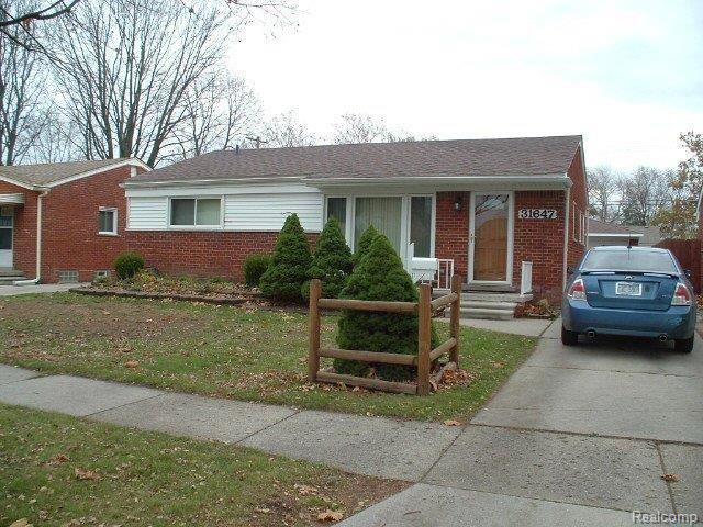 front view picture of 31647 Mackenzie, Westland, MI. 48185
