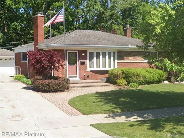 front view picture of 7725 Berwick, Westland, MI. 48185
