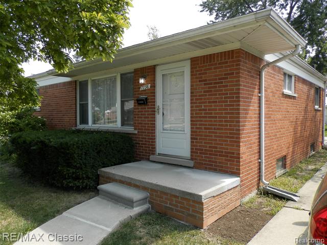 front view picture of 7736 Berwick, Westland, MI. 48185