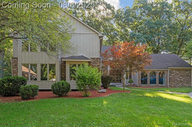 front view picture of 7910 Nankin Mill, Westland, MI. 48185