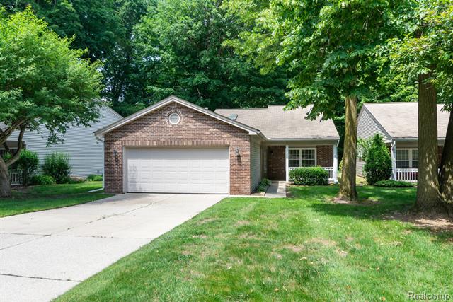 front view picture of 39340 Armstrong, Westland, MI. 48185