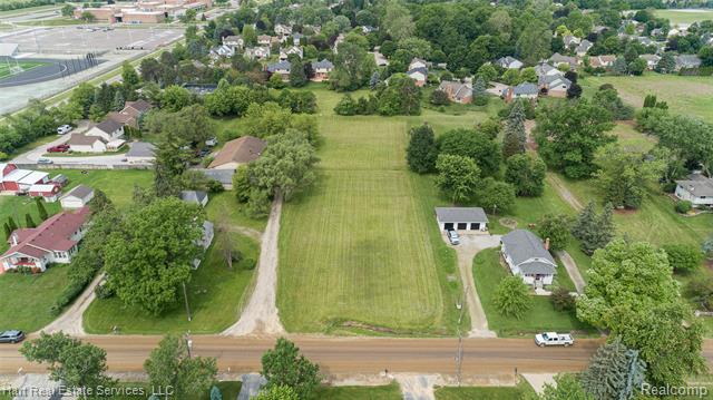 front view picture of 8877 Canton Center Rd, Plymouth, MI. 48170