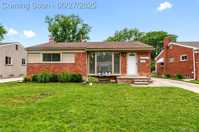 front view picture of 8639 Alper, Westland, MI. 48185