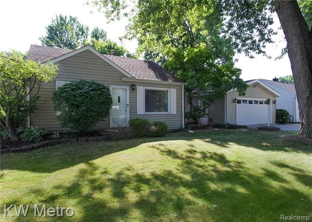 front view picture of 9024 Marlowe, Plymouth, MI. 48170