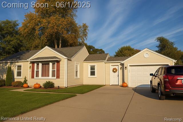 front view picture of 9044 Sheldon, Plymouth, MI. 48170