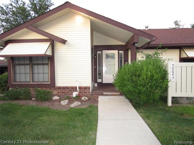 front view picture of 40643 Newporte Dr, Plymouth, MI. 48170