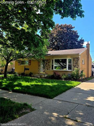 front view picture of 32225 Hees, Livonia, MI. 48150