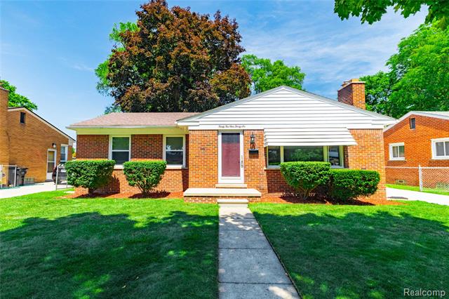 front view picture of 32936 Hees, Livonia, MI. 48150