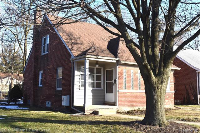 front view picture of 23280 Forest St, Oak Park, MI. 48237