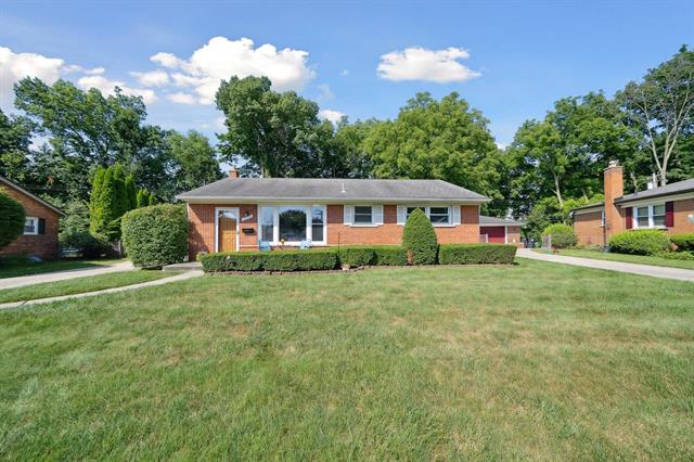 front view picture of 35733 Minton, Livonia, MI. 48150