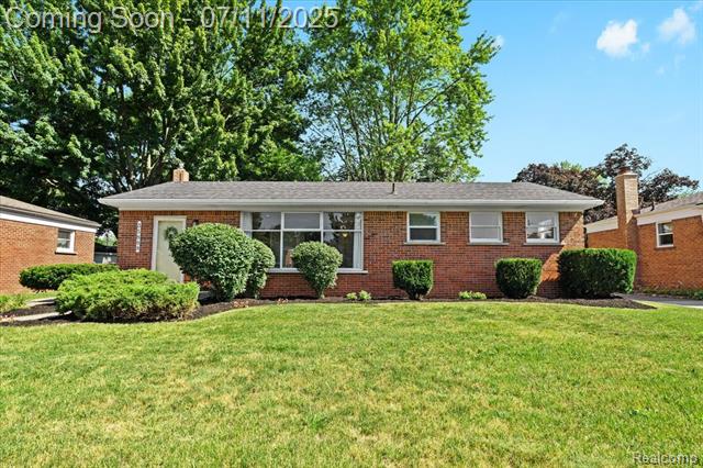 front view picture of 35888 Orangelawn, Livonia, MI. 48150