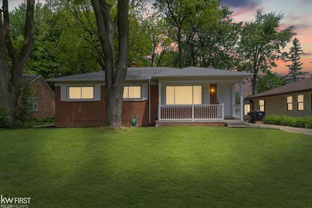 front view picture of 33858 Orangelawn, Livonia, MI. 48150