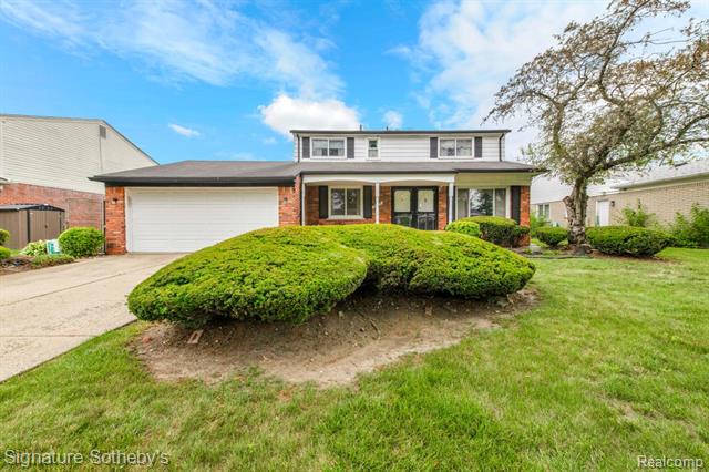 front view picture of 23719 Wendy Ln, Southfield, MI. 48075
