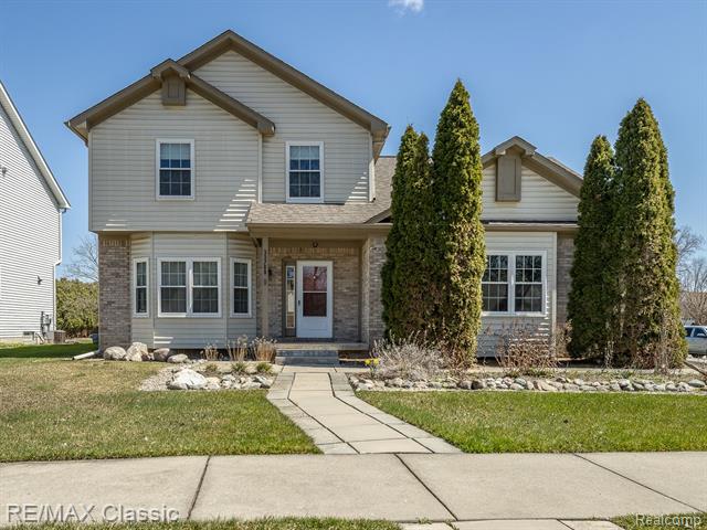 front view picture of 33788 Angeline, Livonia, MI. 48150