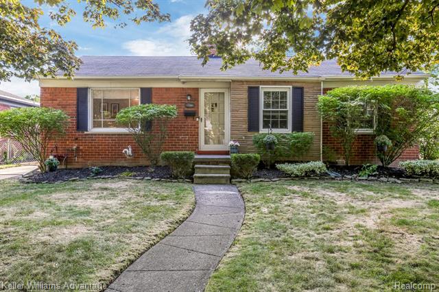 front view picture of 11031 Hubbard, Livonia, MI. 48150
