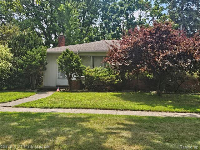 front view picture of 34909 West Chicago, Livonia, MI. 48150
