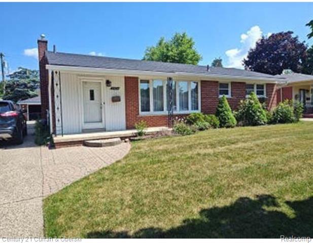 front view picture of 35824 West Chicago, Livonia, MI. 48150