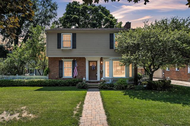 front view picture of 31609 West Chicago, Livonia, MI. 48150
